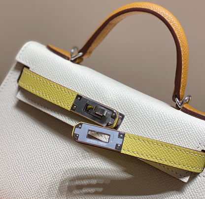 HM KELLY MINI 20 BLANC JAUNE MARRON EPSOM QUINCAILLERIE ARGENTÉE
