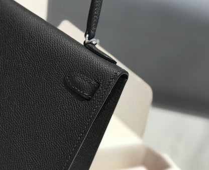 HM KELLY MINI 20 NOIR EPSOM QUINCAILLERIE ARGENTÉE