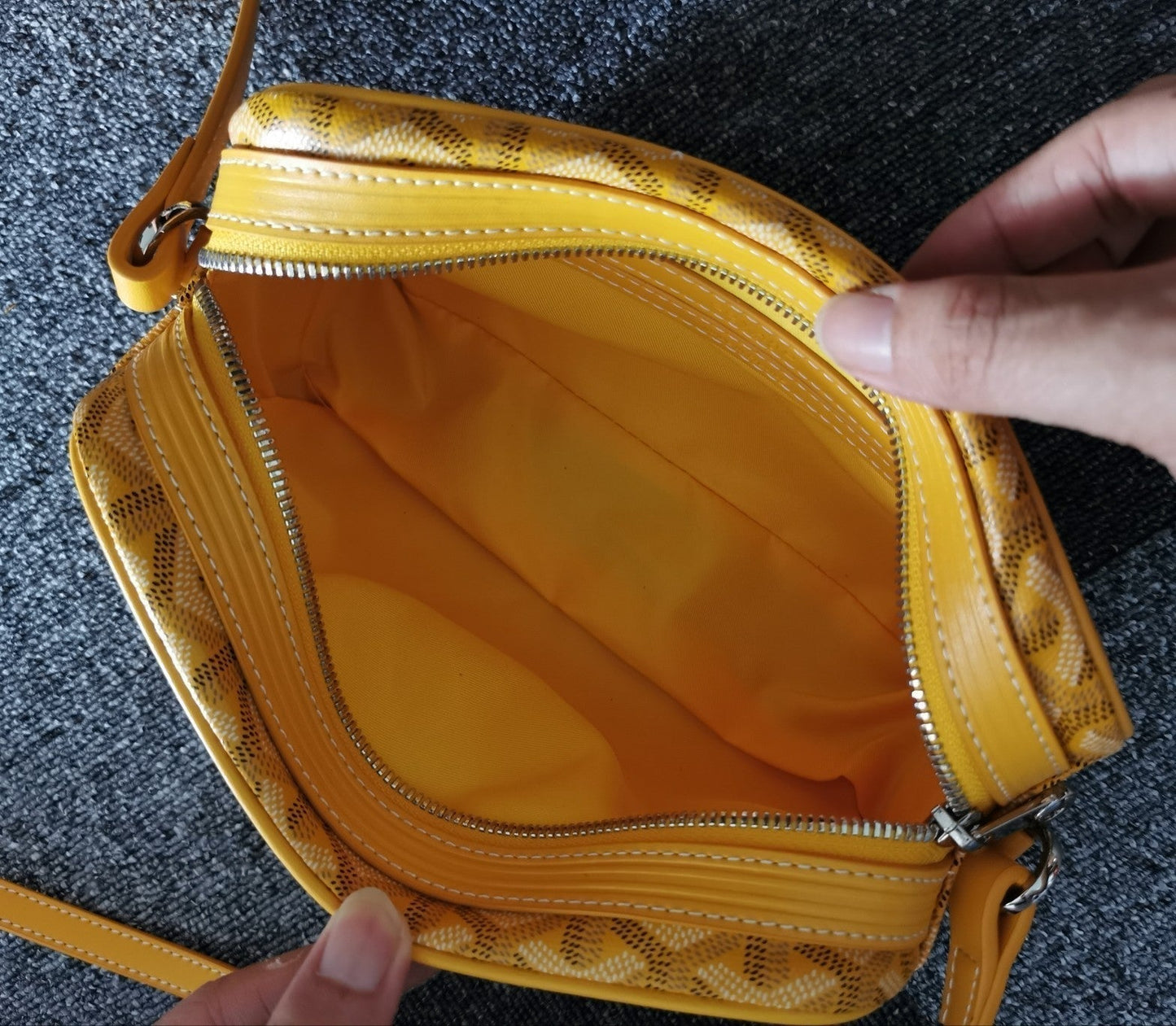CAP-VERT PMバッグ 23x8x14cm イエローキャンバス
