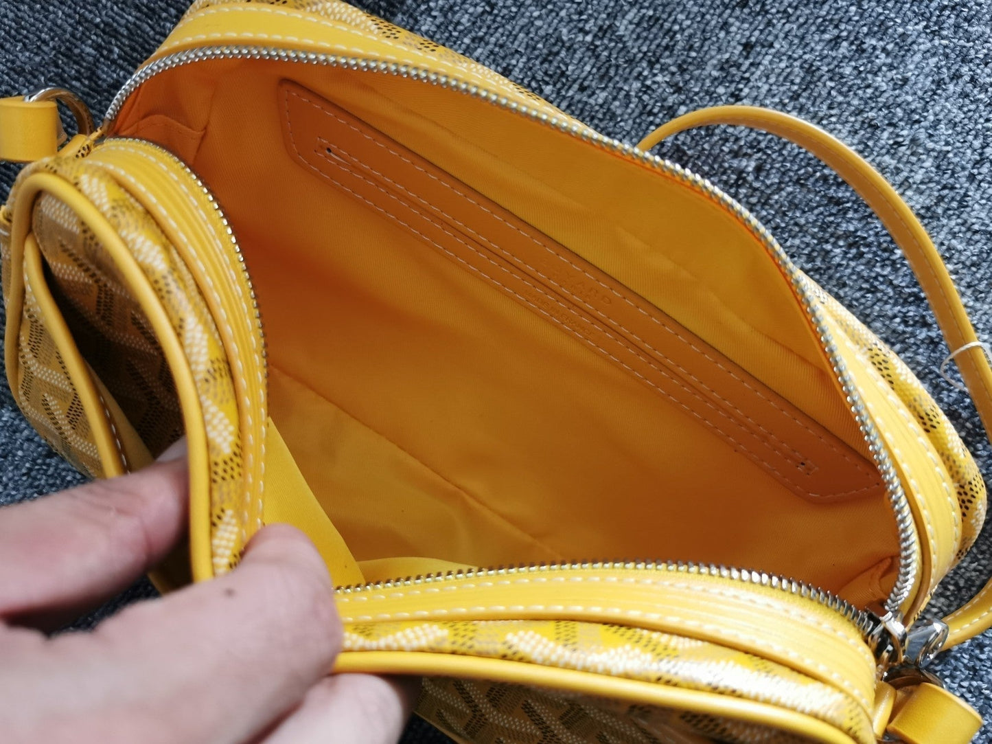 CAP-VERT PMバッグ 23x8x14cm イエローキャンバス