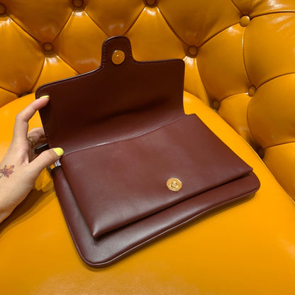 Sac GG Arli 25 cm en cuir de veau bordeaux, accessoires dorés