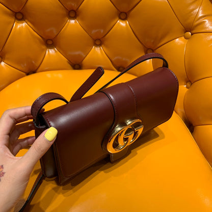 Sac GG Arli 25 cm en cuir de veau bordeaux, accessoires dorés