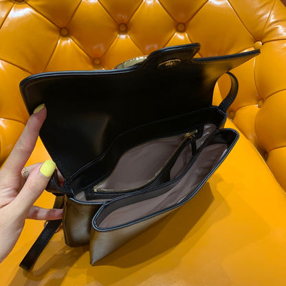 GG アルリ バッグ 25cm ブラック カーフスキン ゴールド金具