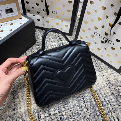 Mini-sac à main GG Marmont 21 cm en cuir de veau noir et accessoires dorés