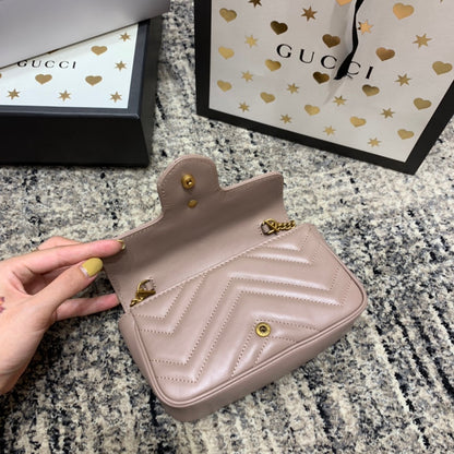 GGマーモント ミニ 16.5cm ダークベージュ カーフスキン ゴールド金具
