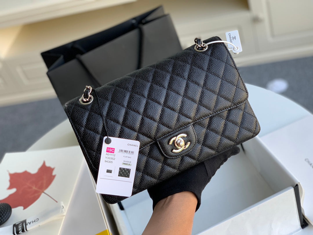 SAC À RABAT MOYEN 25 CM NOIR CAVIAR QUINCAILLERIE ARGENTÉE