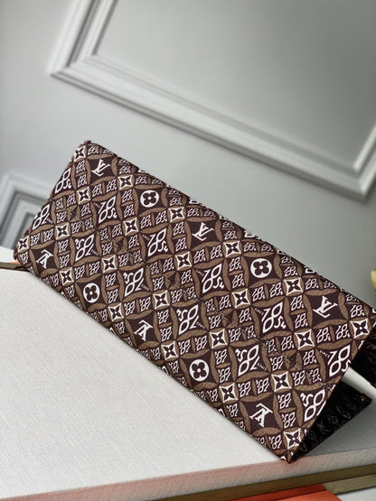 LV SINCE 1984 ONTHEGO GM ブラウンテキスタイル