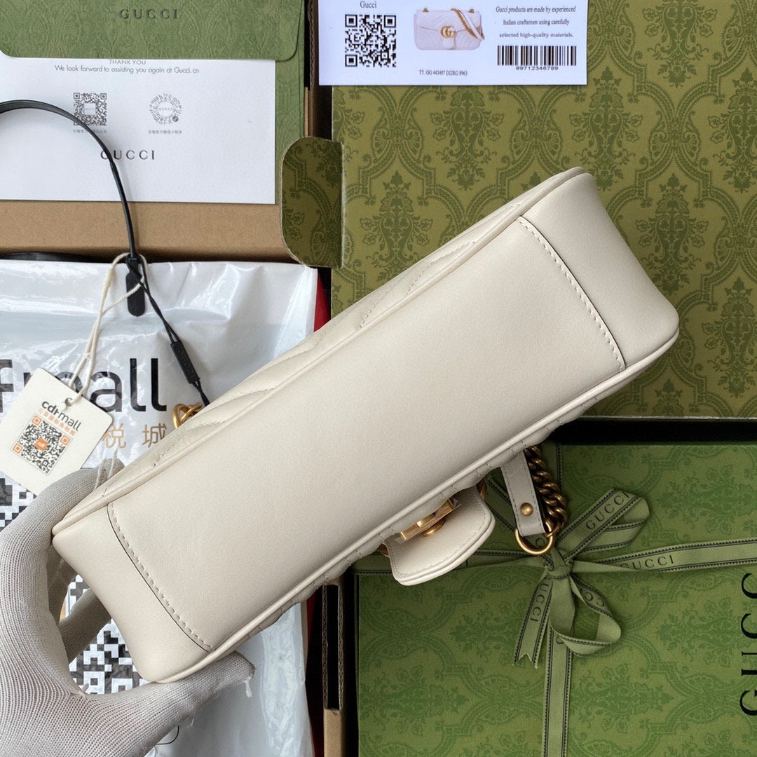 GG Marmont 26 cm en cuir de veau blanc avec finitions dorées